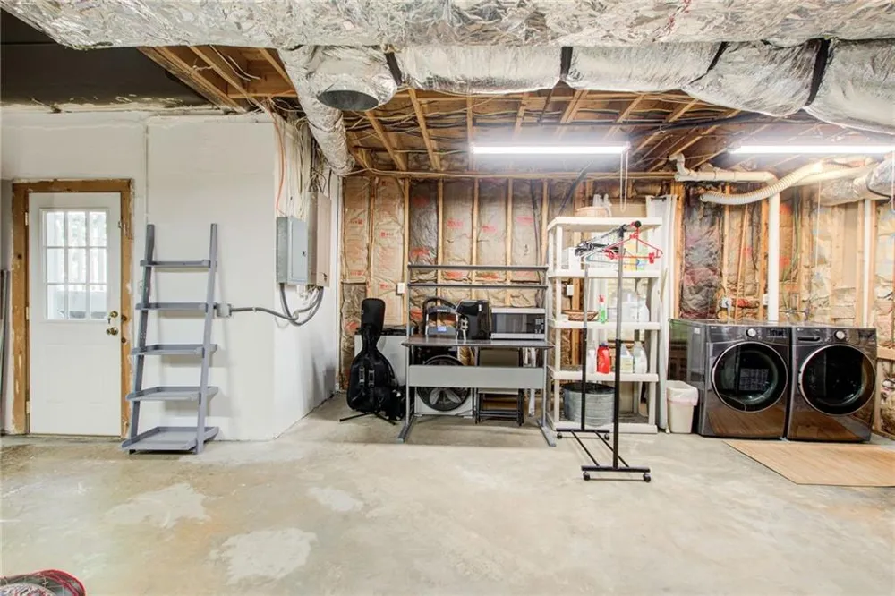 635 Winding Creek Court Sandy Springs, GA 30328