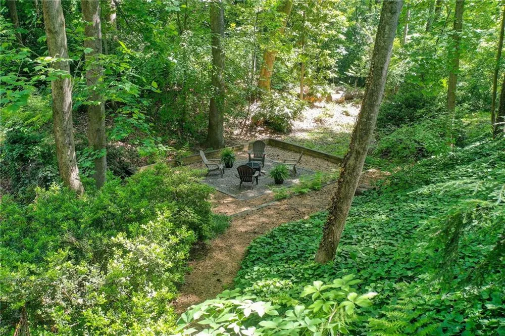 635 Winding Creek Court Sandy Springs, GA 30328
