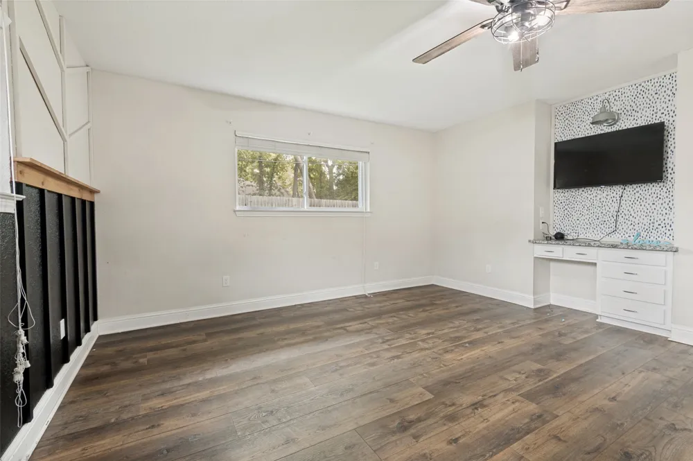 824 Wheelwood Drive Hurst, TX 76053