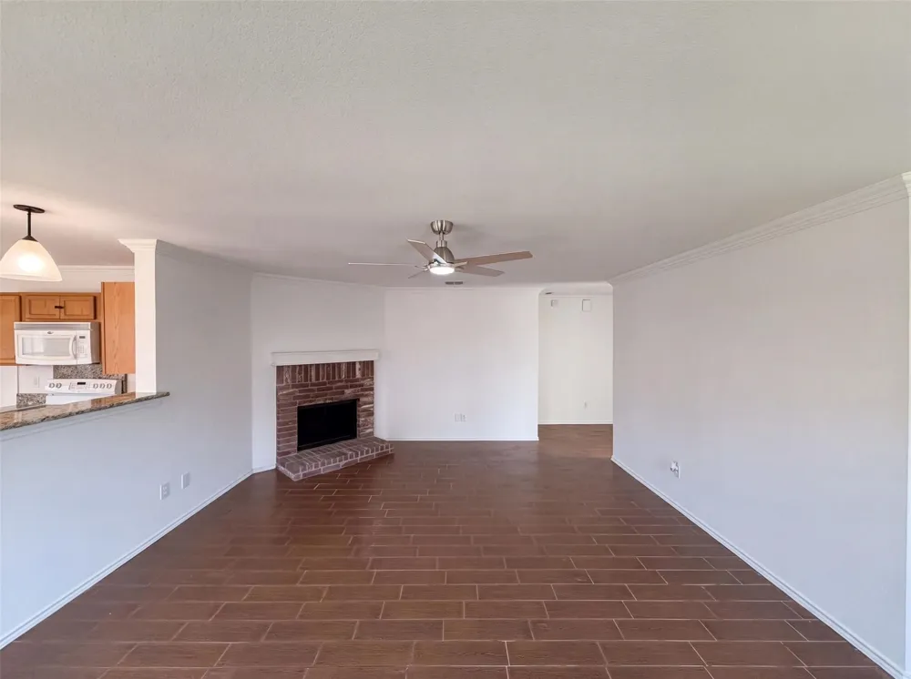 6200 St James Place Denton, TX 76210
