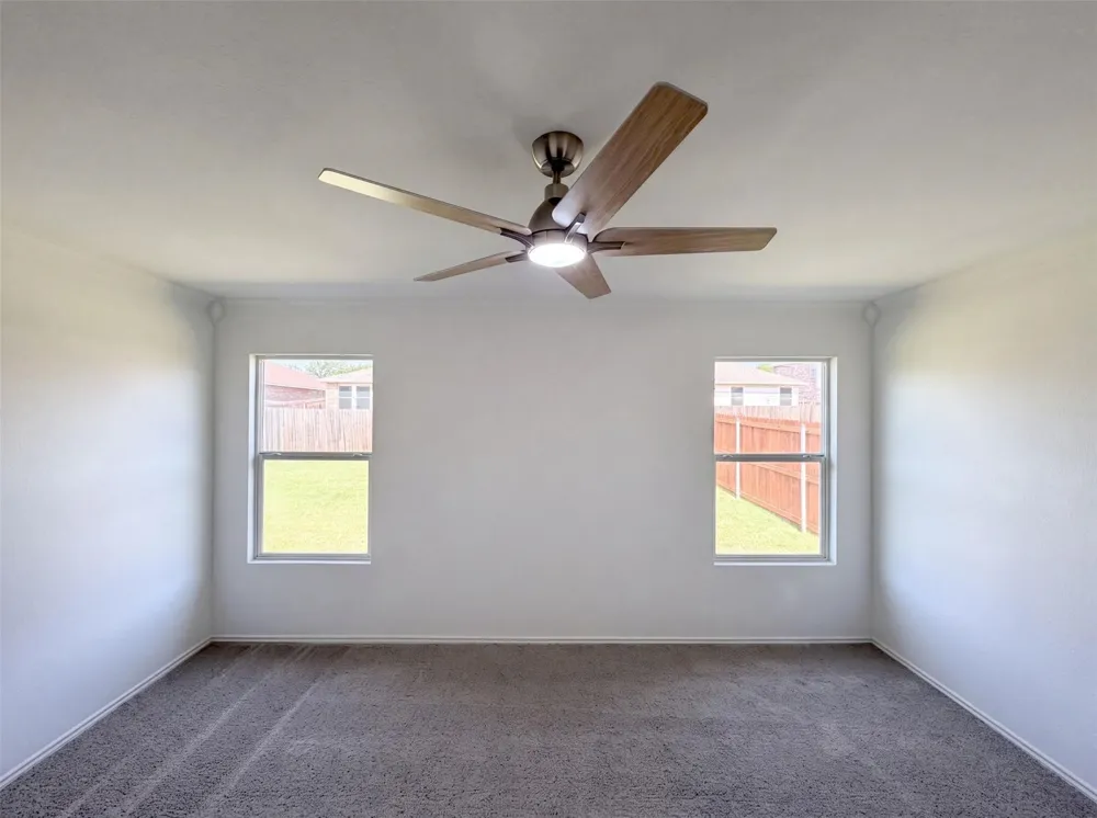 6200 St James Place Denton, TX 76210