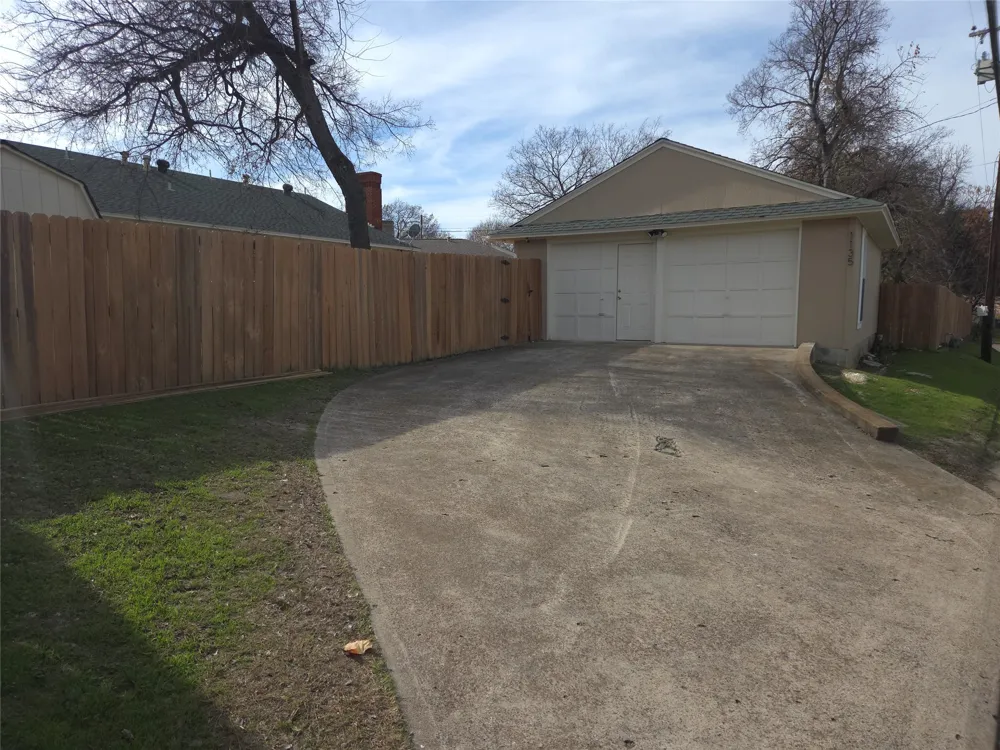 1135 Holly Glen Circle #A Dallas, TX 75232