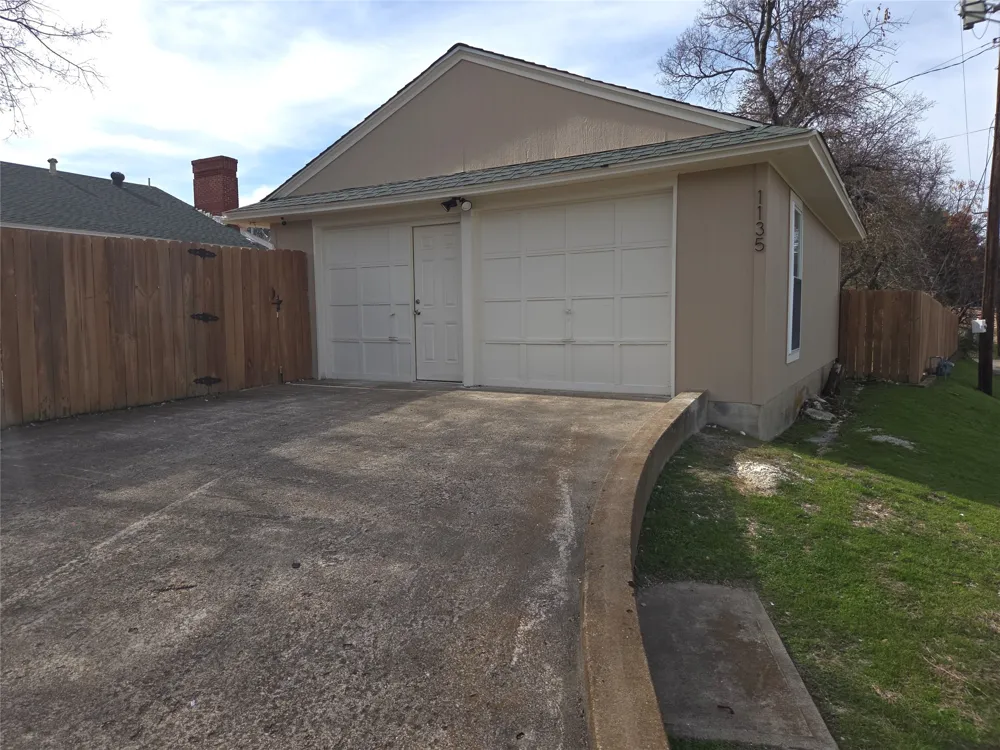 1135 Holly Glen Circle #A Dallas, TX 75232