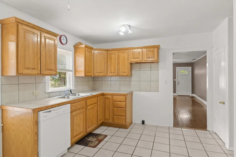 909 N Naid Street Grand Saline, TX 75140
