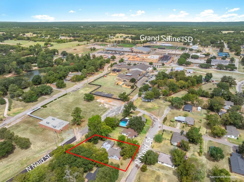 909 N Naid Street Grand Saline, TX 75140