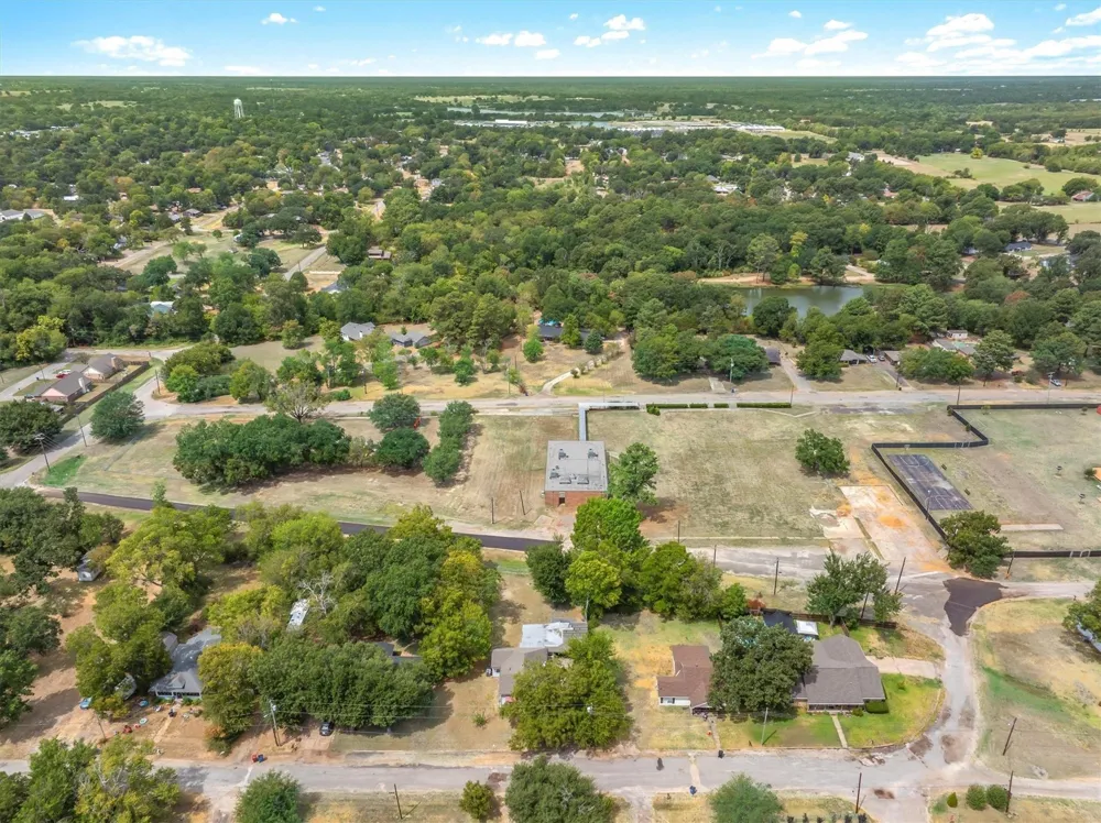909 N Naid Street Grand Saline, TX 75140