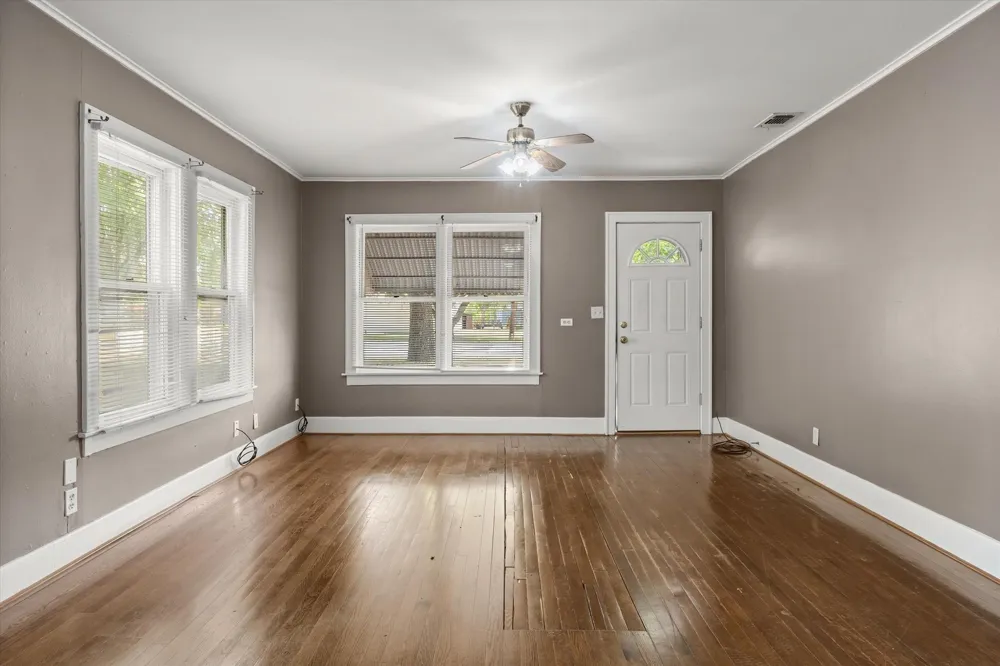 909 N Naid Street Grand Saline, TX 75140