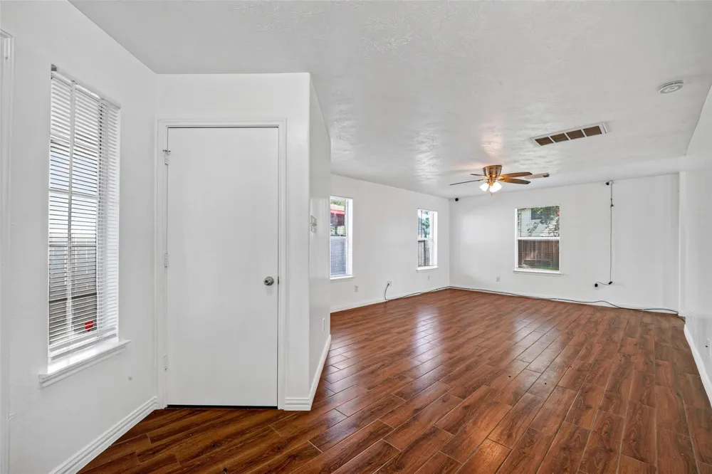 4403 Sprangletop Avenue Baytown, TX 77521