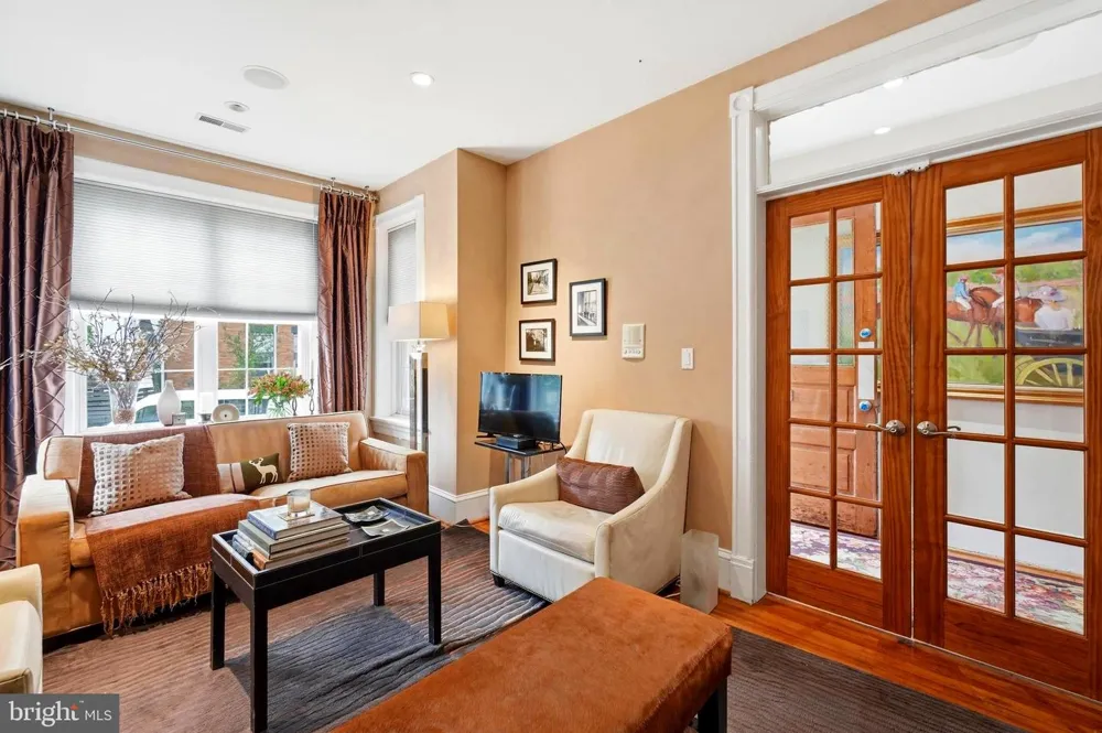 3493 HOLMEAD PLACE NW Washington, DC 20010