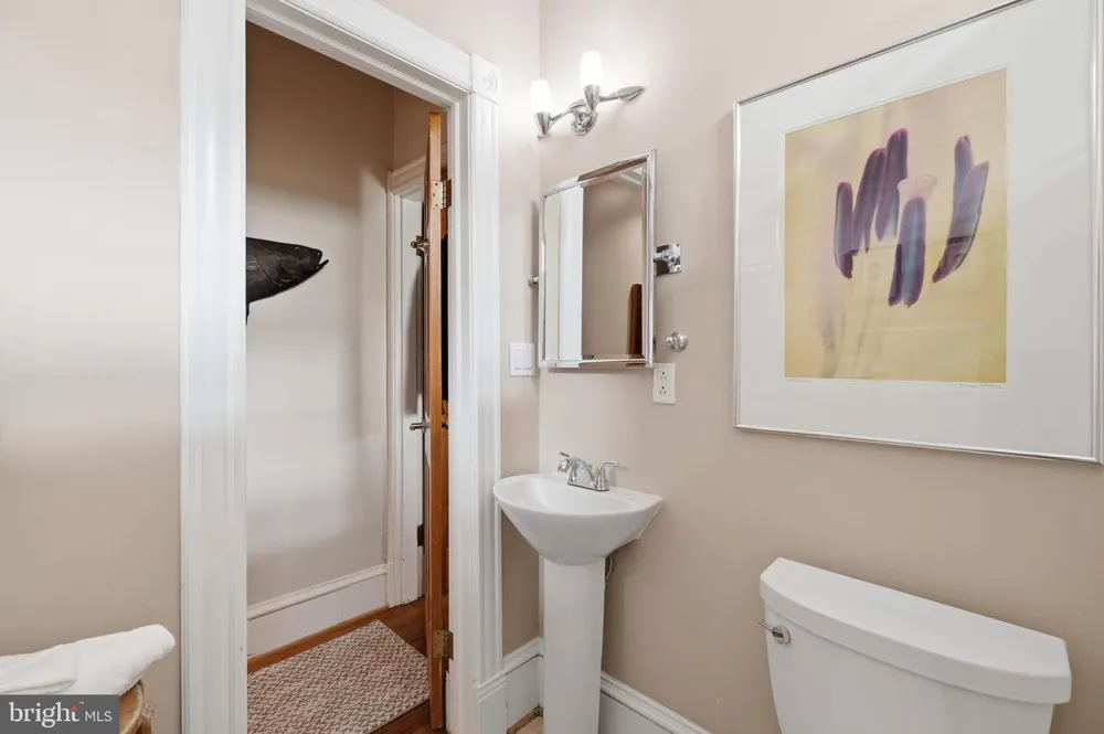3493 HOLMEAD PLACE NW Washington, DC 20010