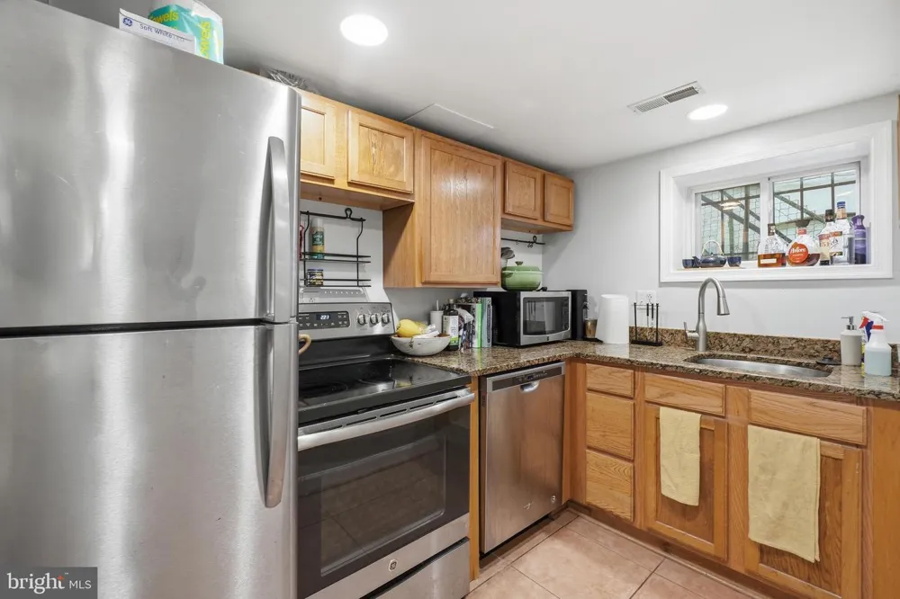3493 HOLMEAD PLACE NW Washington, DC 20010