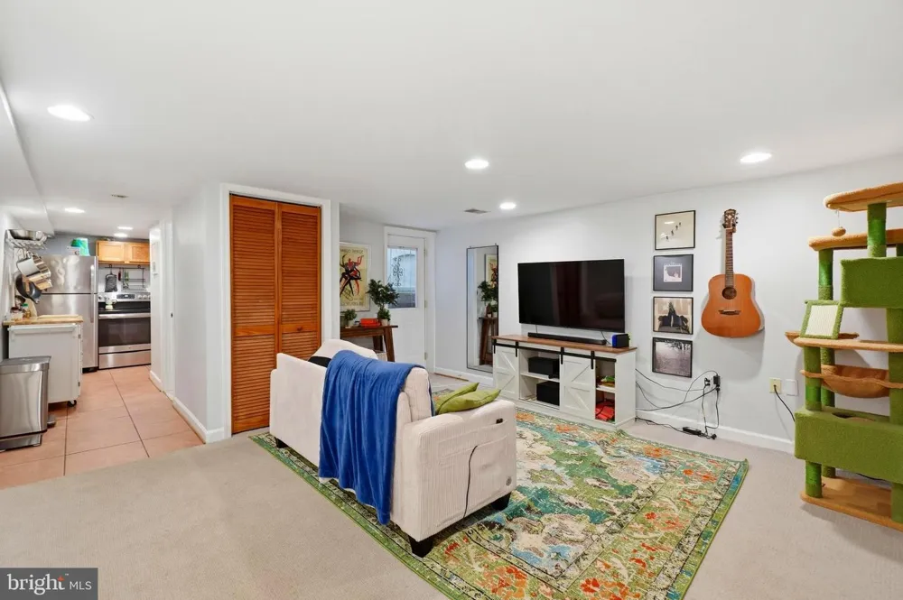3493 HOLMEAD PLACE NW Washington, DC 20010