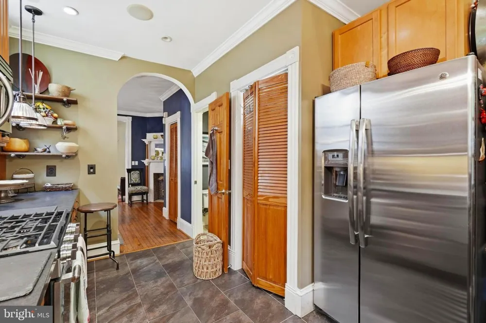 3493 HOLMEAD PLACE NW Washington, DC 20010