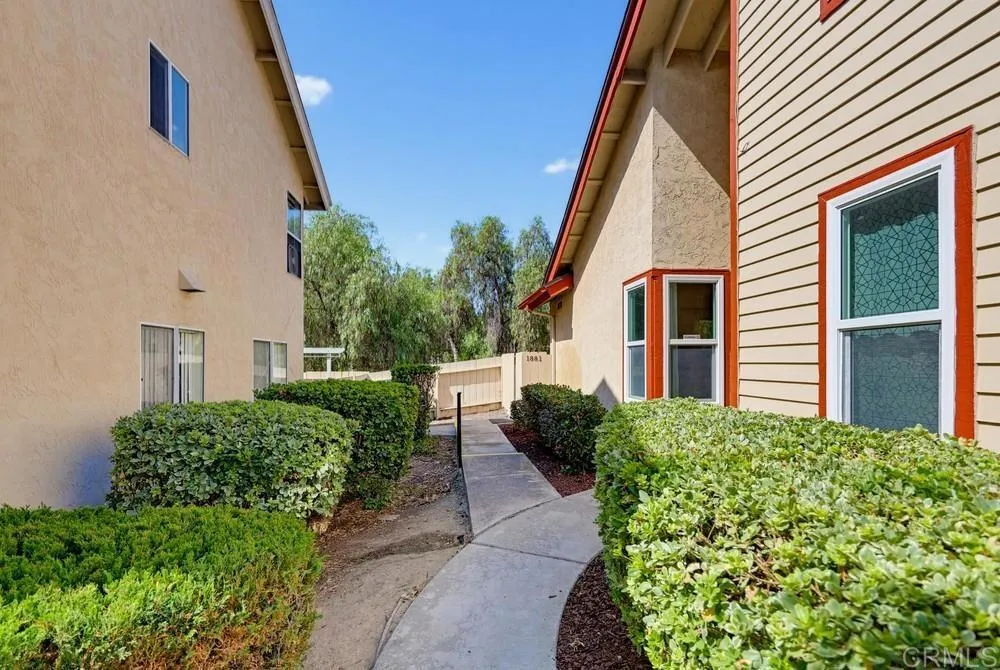 1881 MANZANA WAY San Diego, CA 92139