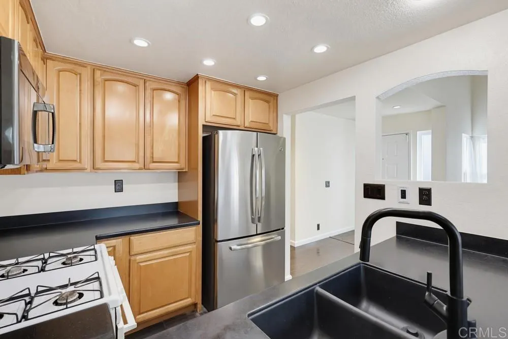 1881 MANZANA WAY San Diego, CA 92139