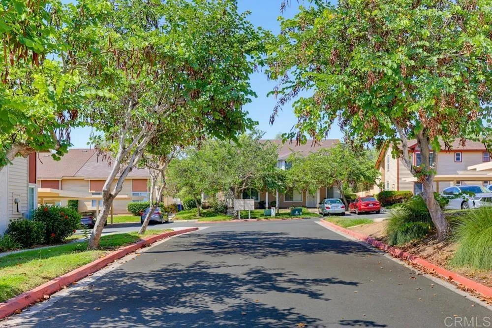 1881 MANZANA WAY San Diego, CA 92139