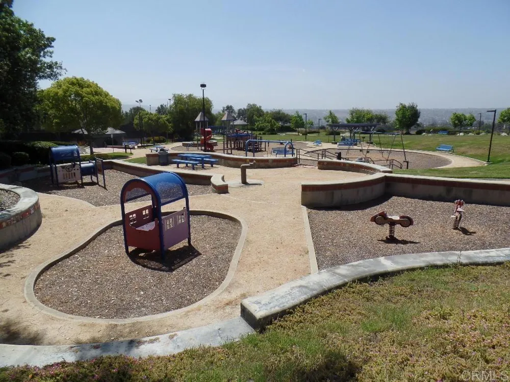 1881 MANZANA WAY San Diego, CA 92139