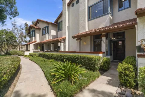 7966 Mission Vista
