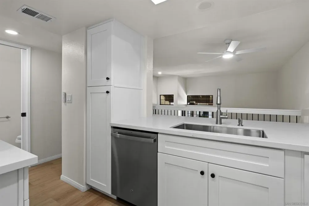 7966 Mission Vista San Diego, CA 92120