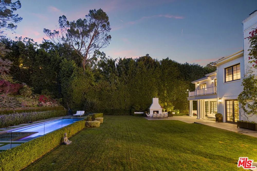 9135 Hazen Drive Beverly Hills, CA 90210