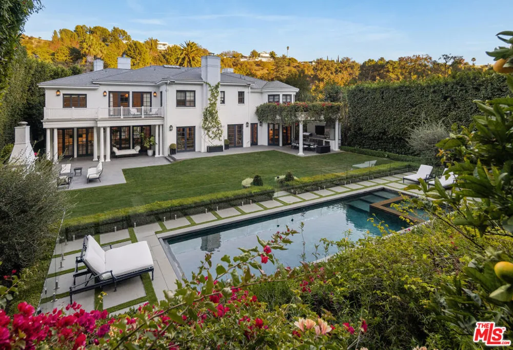 9135 Hazen Drive Beverly Hills, CA 90210