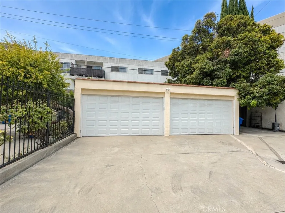 6622 W 6th Los Angeles, CA 90048