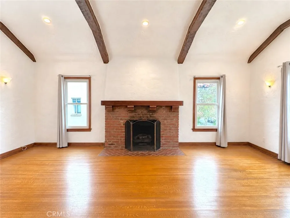 6622 W 6th Los Angeles, CA 90048