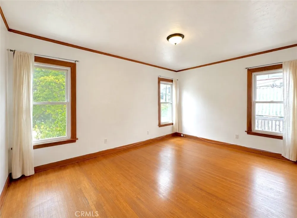 6622 W 6th Los Angeles, CA 90048