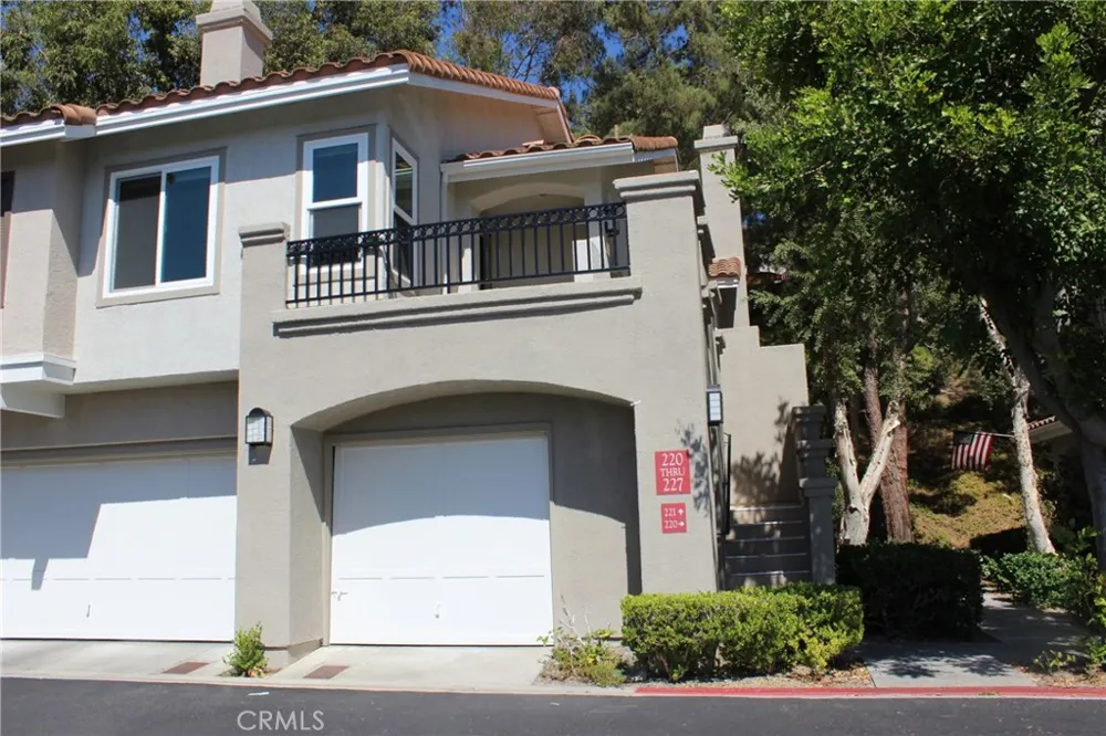 221 California Court Mission Viejo, CA 92692