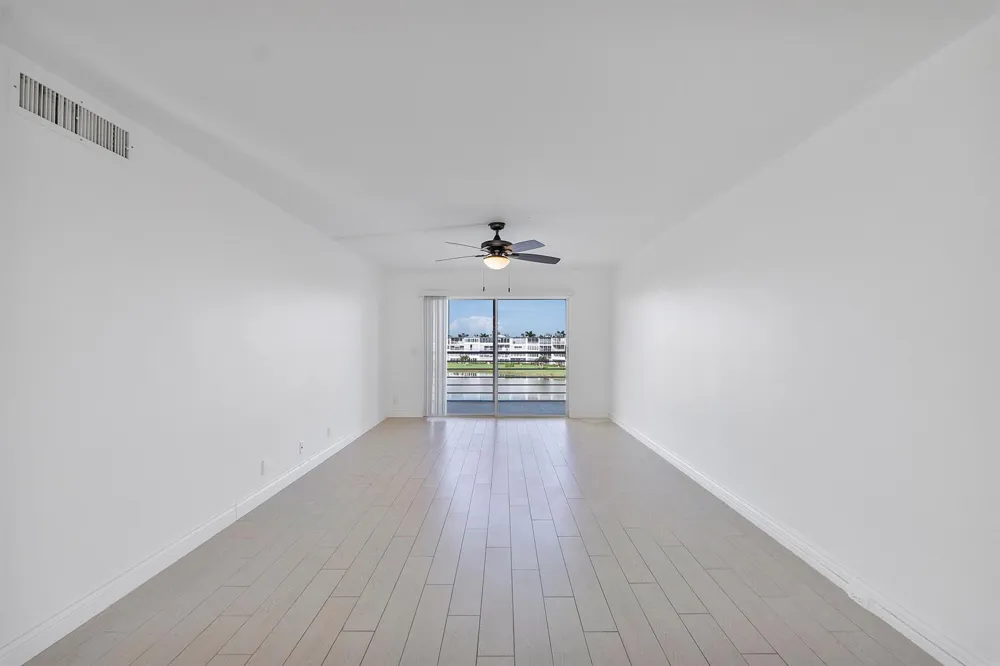 4072 Guildford D Boca Raton, FL 33434
