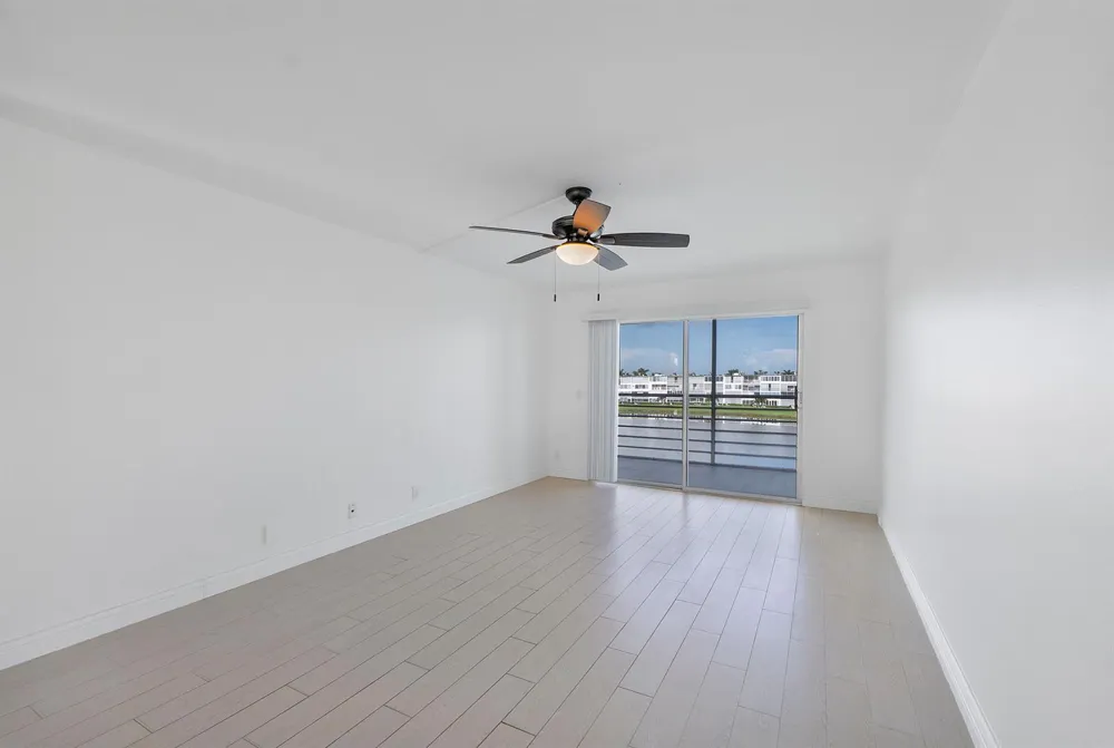 4072 Guildford D Boca Raton, FL 33434