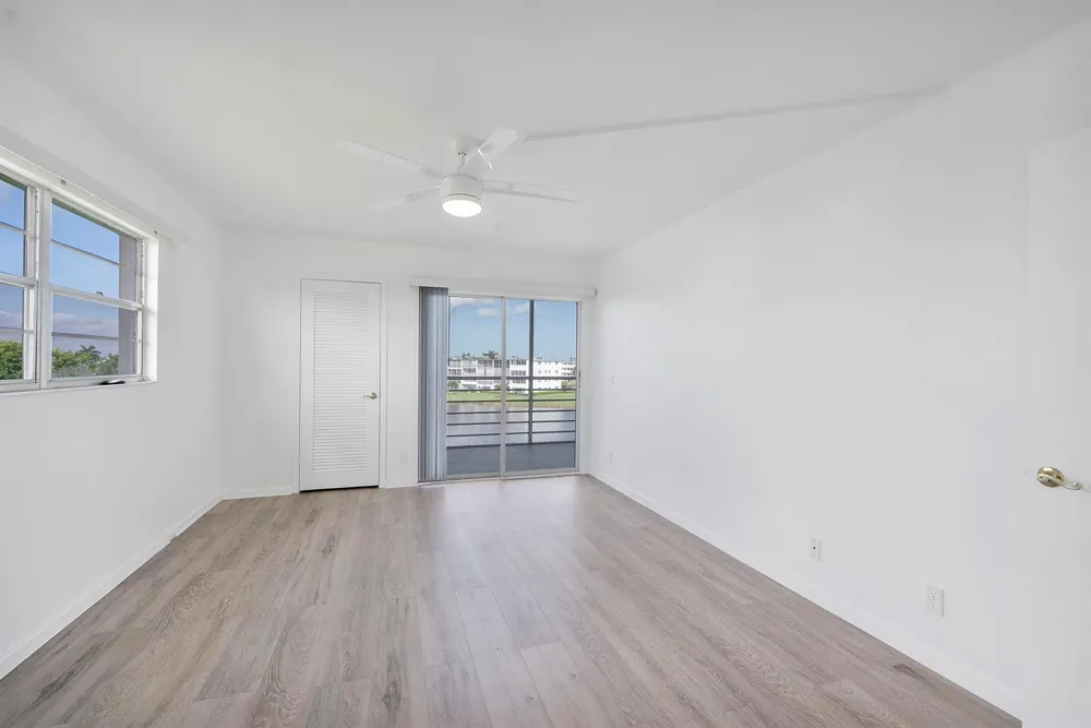 4072 Guildford D Boca Raton, FL 33434
