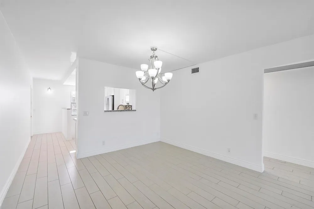 4072 Guildford D Boca Raton, FL 33434