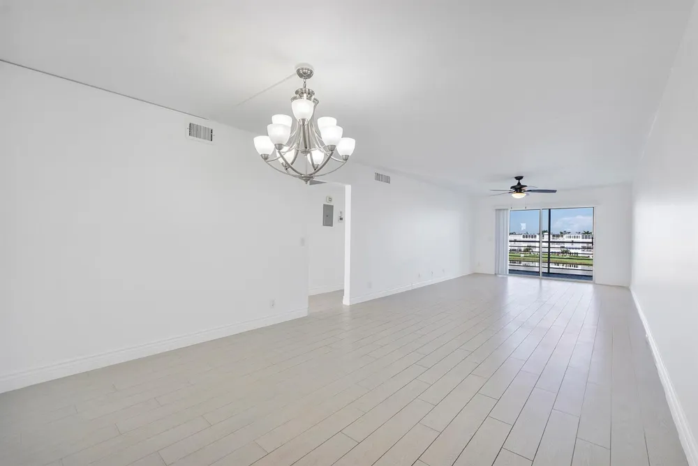 4072 Guildford D Boca Raton, FL 33434
