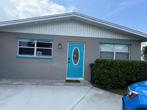 4400 APPLECREST DRIVE