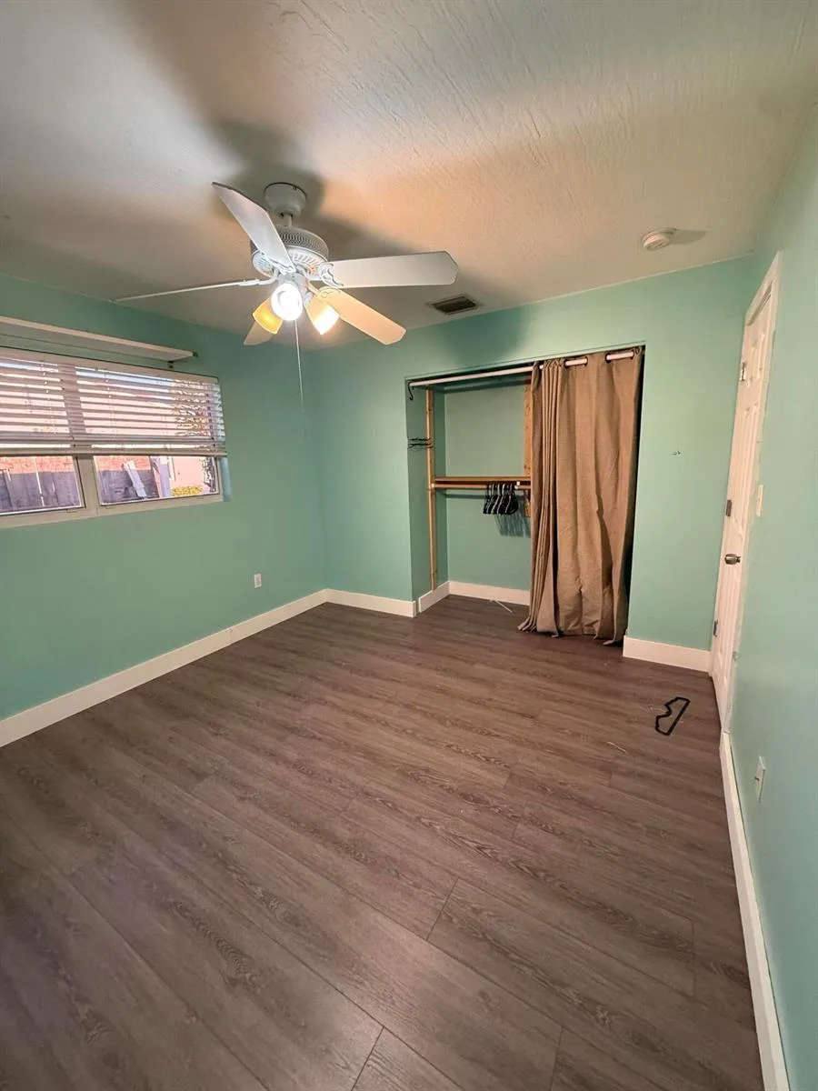 4400 APPLECREST DRIVE Palm Beach Gardens, FL 33410