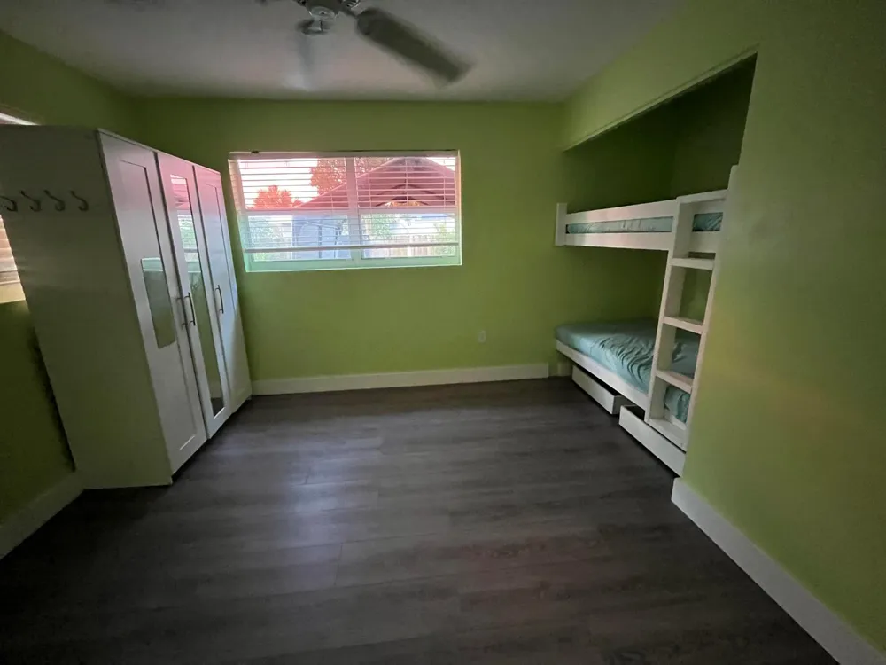 4400 APPLECREST DRIVE Palm Beach Gardens, FL 33410