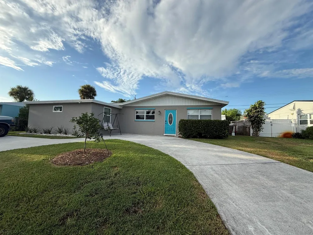 4400 APPLECREST DRIVE Palm Beach Gardens, FL 33410