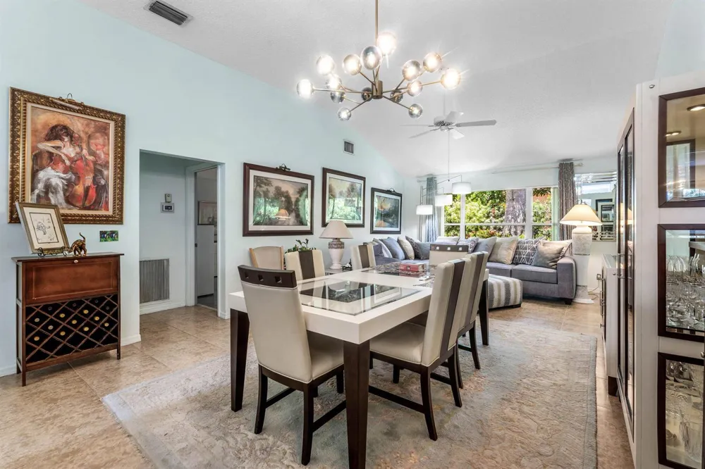 3007 Casa Rio Court Palm Beach Gardens, FL 33418