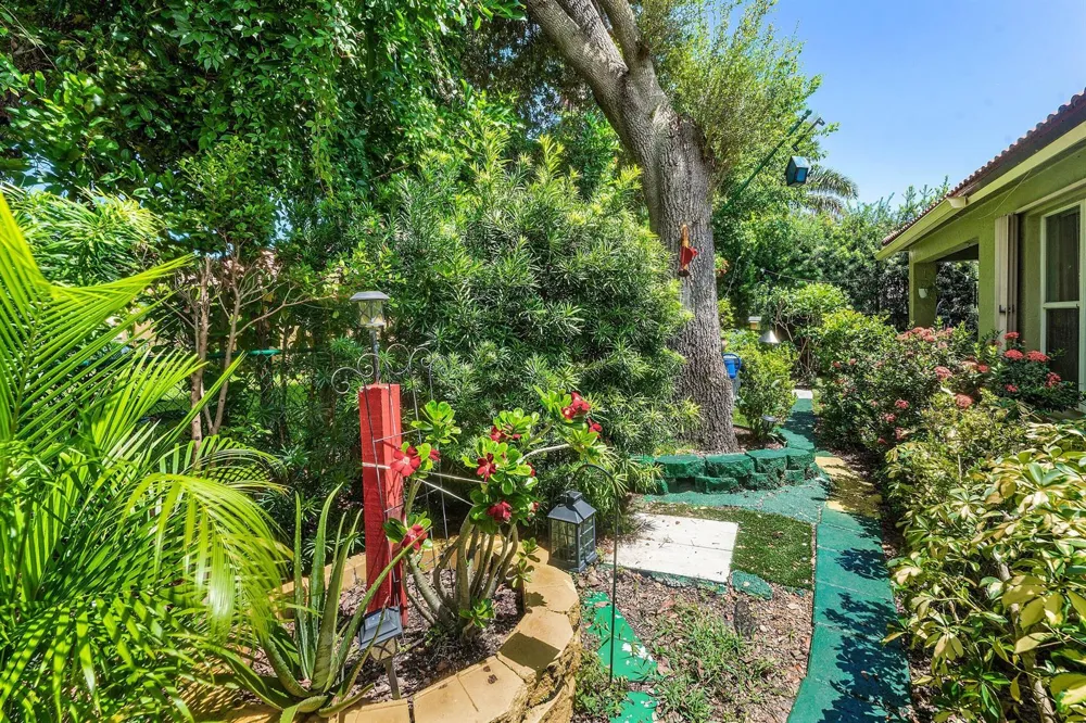 3007 Casa Rio Court Palm Beach Gardens, FL 33418