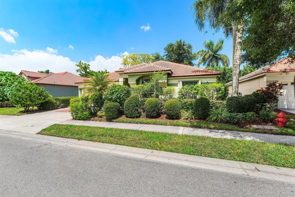3007 Casa Rio Court Palm Beach Gardens, FL 33418