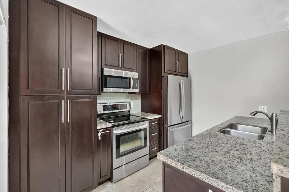 846 BLUE RIDGE CIRCLE West Palm Beach, FL 33409
