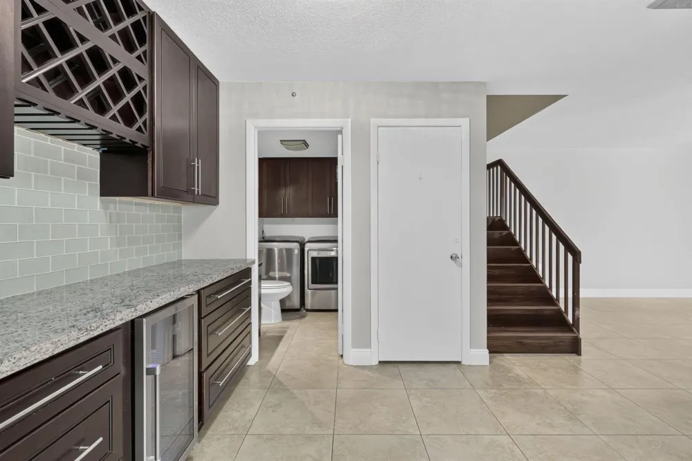 846 BLUE RIDGE CIRCLE West Palm Beach, FL 33409