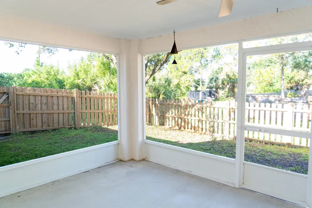 8455 102nd Court Vero Beach, FL 32967