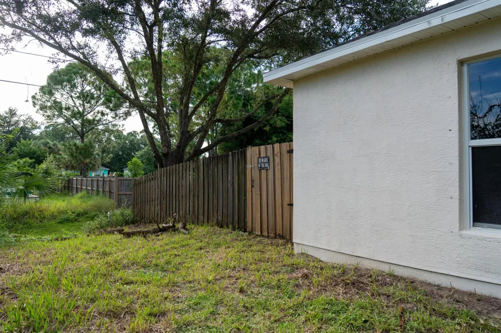 8455 102nd Court Vero Beach, FL 32967