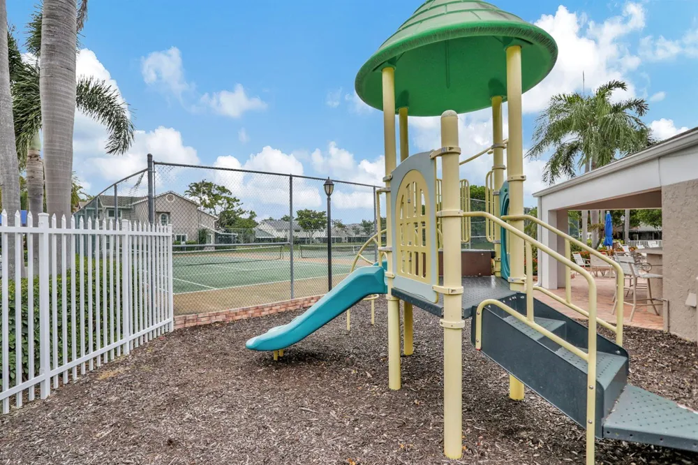 2007 DISCOVERY CIRCLE E Deerfield Beach, FL 33442