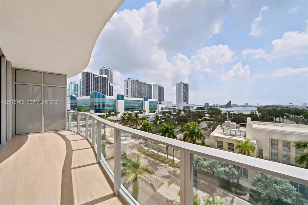 1400 Biscayne Blvd #505 Miami, FL 33132