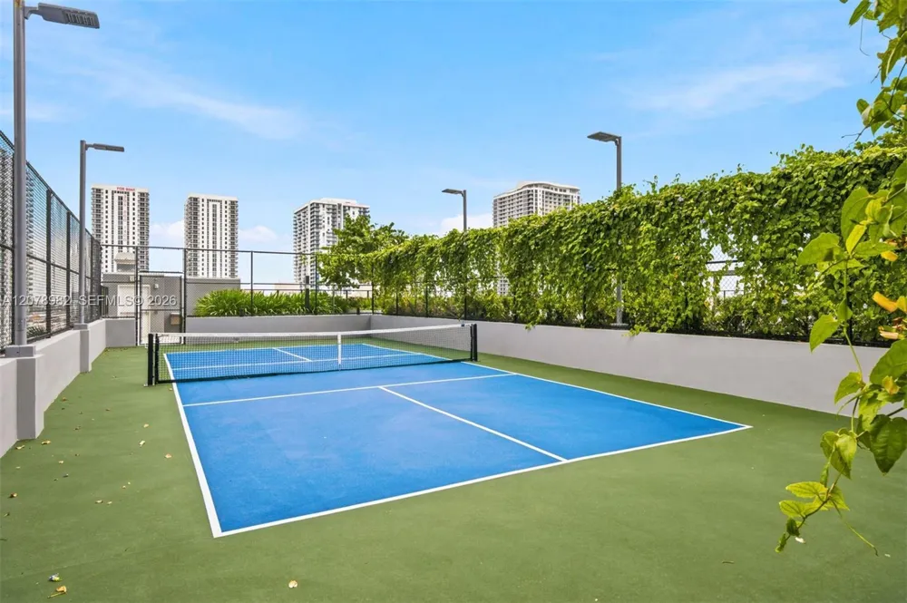 1400 Biscayne Blvd #505 Miami, FL 33132