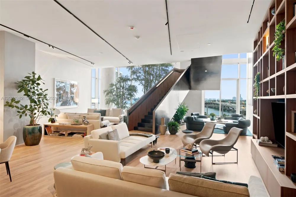 1400 Biscayne Blvd #505 Miami, FL 33132