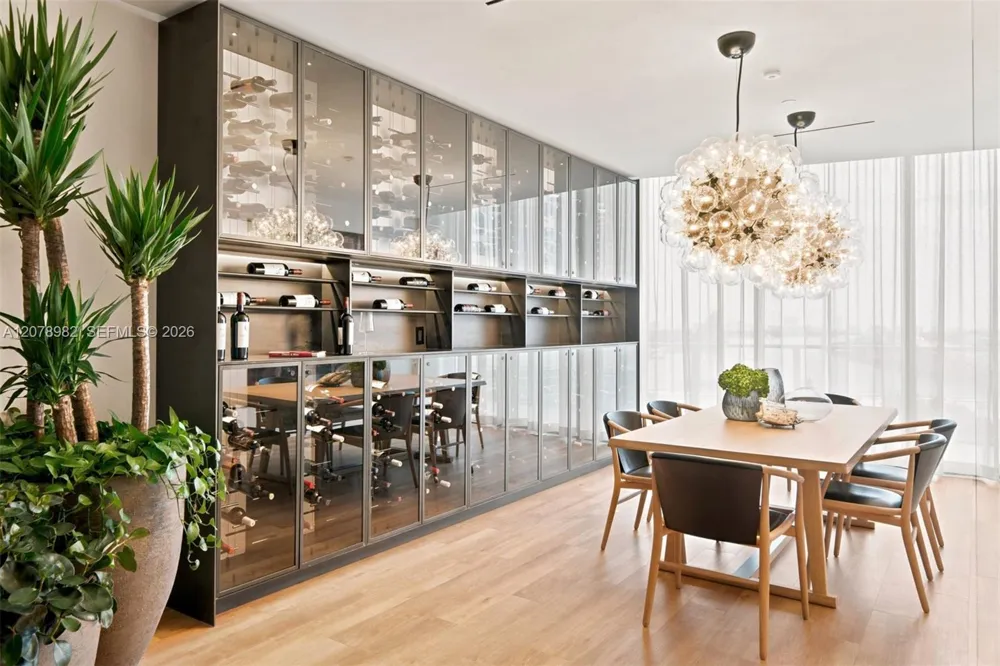 1400 Biscayne Blvd #505 Miami, FL 33132